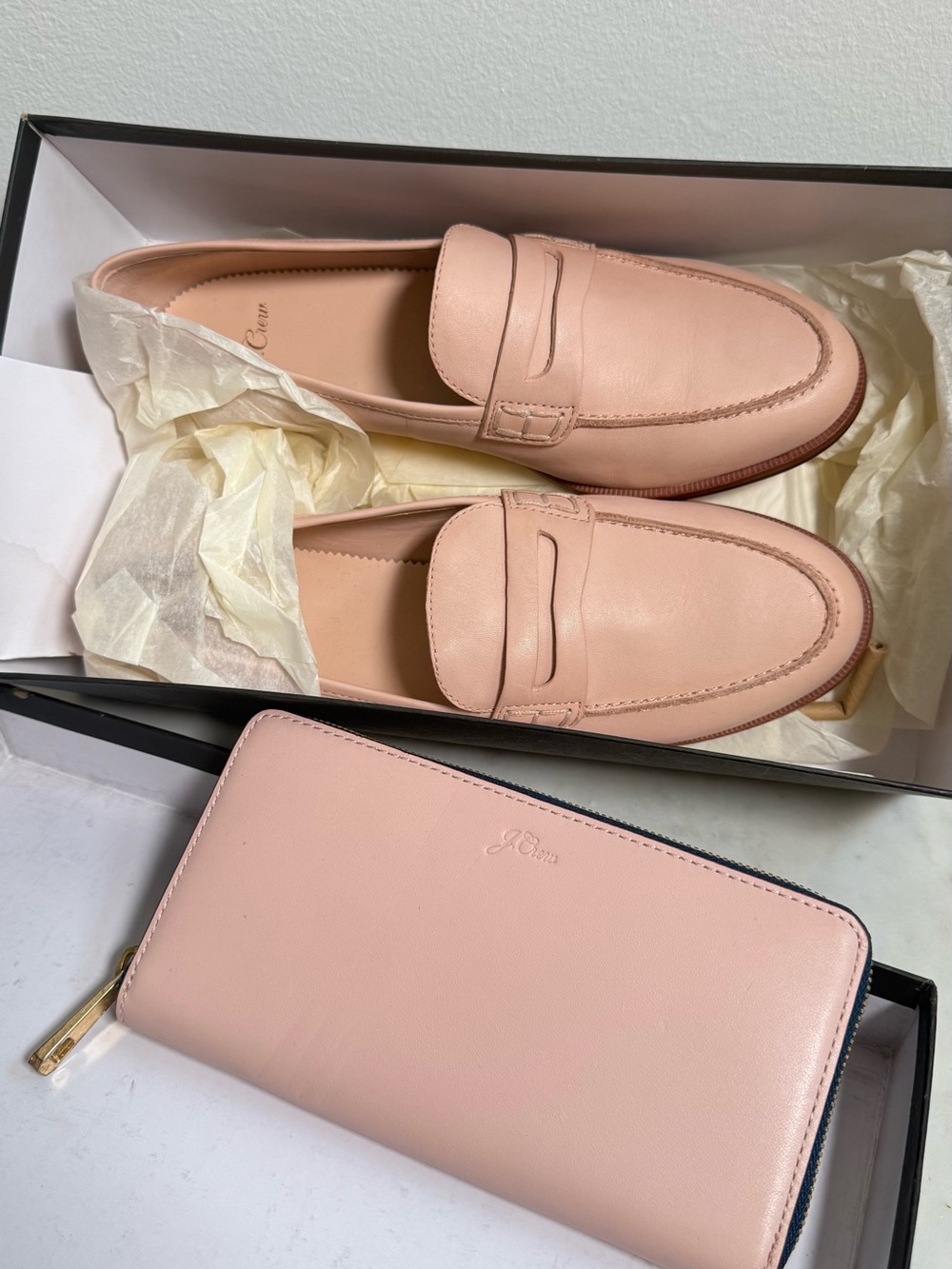J.Crew Leather Loafers Women’s Blush Pink + Matching Wallet Bundle